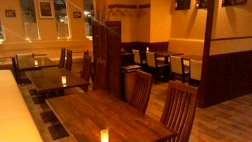 少人数もバースペース貸切り8名より!大人数は広々と20名より!