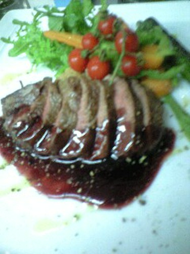 北イタリア仕込みの肉料理も充実！ワインもすすみますよ！
