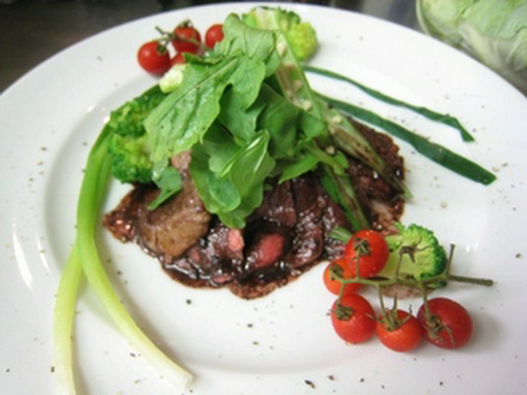 ワインバーでもコースでも、本物のイタリア料理が楽しめます!