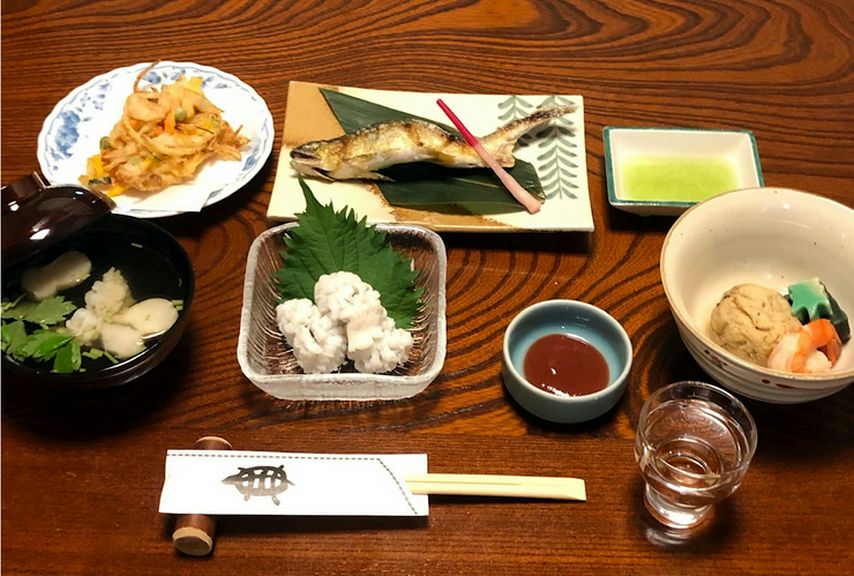 「季節のおまかせコース」（全8品）