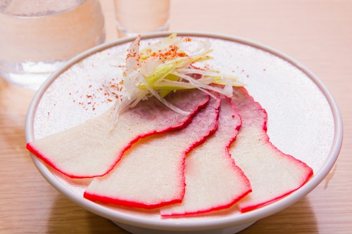 濃厚な味わいが魅力の『クジラベーコン』