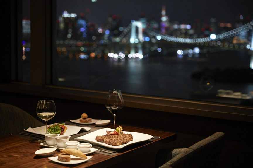 東京の裏側から覗くような夜景を見ながらのオリジナルフレンチ！