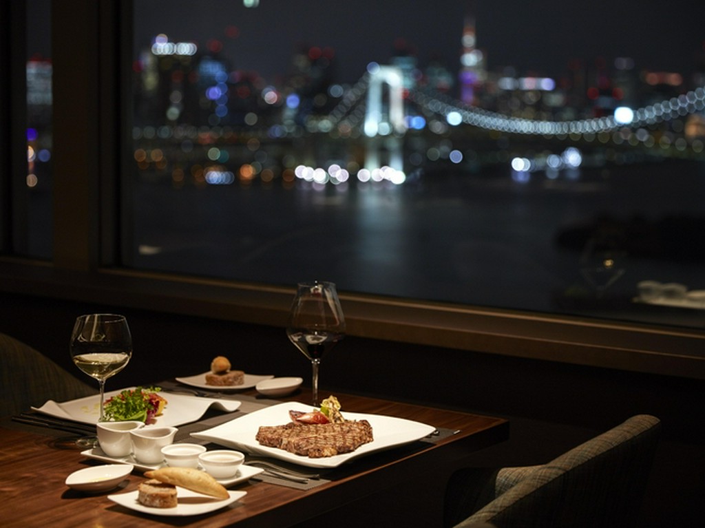 東京の裏側から覗くような夜景を見ながらのオリジナルフレンチ！