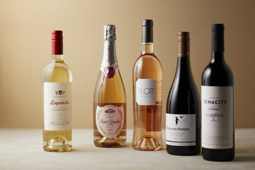 世界各国から取り寄せたワイン