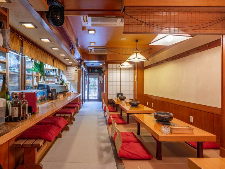和の雰囲気漂う座敷で、至福の時間をご堪能下さい。