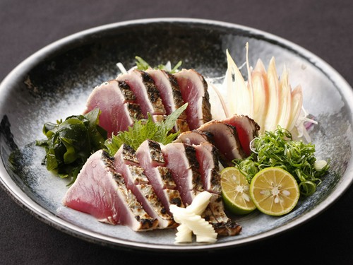 本場！土佐のかつおタタキ・塩タタキ