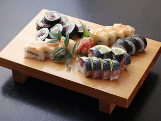 ３、寿司盛合わせ