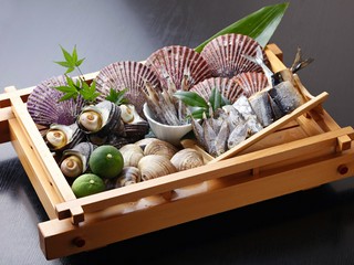 ４、魚貝炭火焼