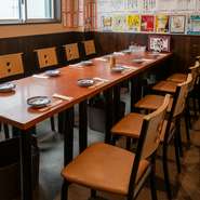 二階の広々としたテーブル席で、ご宴会や飲み会を…。