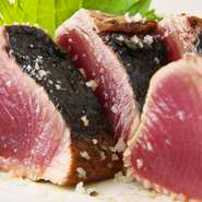 高知に来たなら、土佐の鰹のタタキを食べな始まらん。