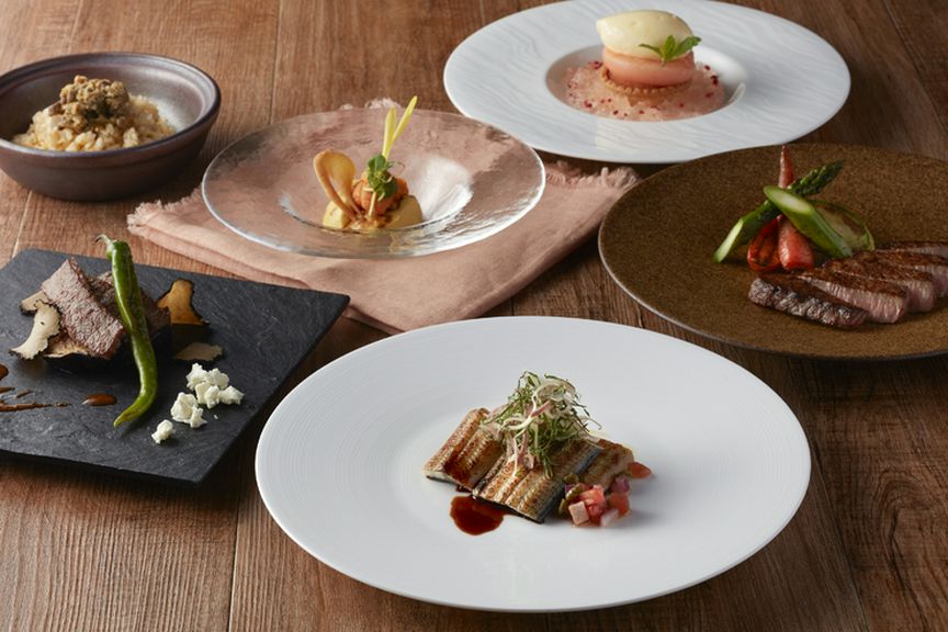 季節の食材をふんだんに使った期間限定のコースです