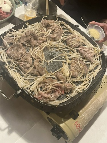 サムギョプサルプレートでジンギスカン食べ飲み放題