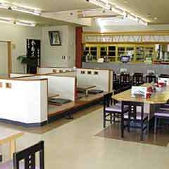 店内は全てバリアフリーなので、ベビーカーや車イスの方も安心