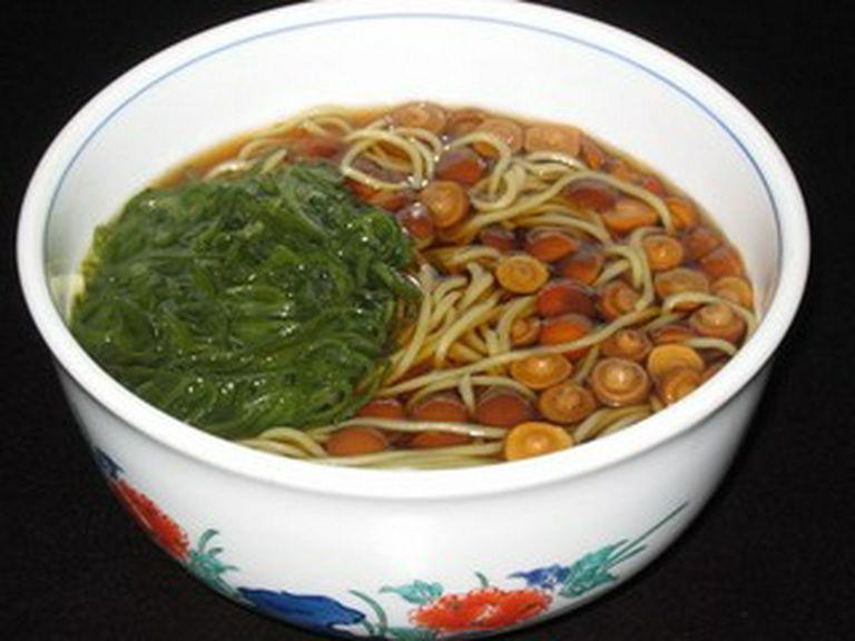 健康メニュー 『なめこめかぶそば』