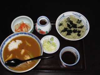 税込1000円!お得なセット(冷そばとミニ丼)4種ございます!