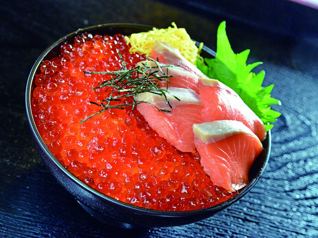 鮭といくらの親子丼