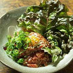 青森産　馬肉のユッケ