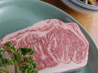 焼肉屋さんで本格ステーキを。絶品『サーロインステーキ』　