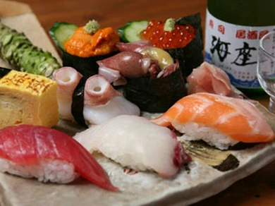 にぎり寿司　寿司店で修業した店主の本物のお寿司です。