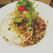 タイ風鶏そぼろのガパオ飯