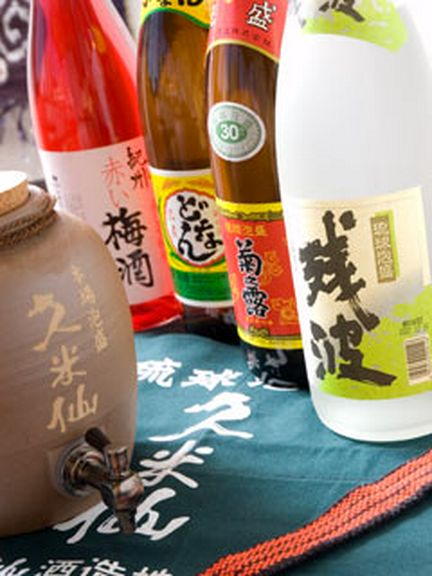 豊富なドリンクが各国の料理に良くあいます