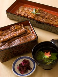 『うな重』は専門店のような美味しさ