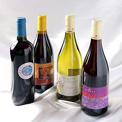 洒落たひとときを演出する厳選のワインは充実のラインナップ