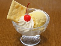 バニラ／ストロベリー／黒みつ抹茶／黒ゴマ／エスプレッソクッキー