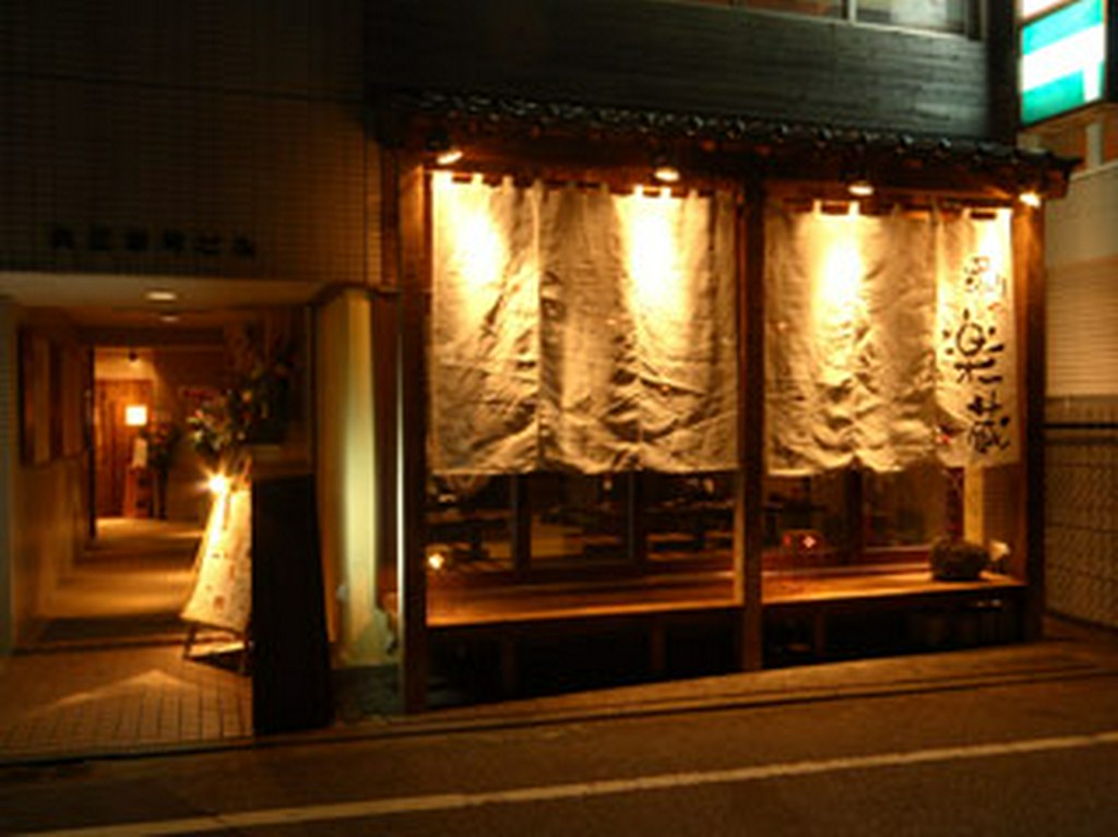 駅徒歩3分だから気軽に寄れる