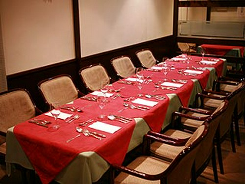 お誕生日会や記念日、接待でのご利用にも好評です