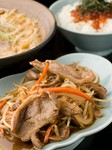 北海道ならではのメニュー「ジンギスカン」も