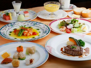 独自の風味を持つ、地域密着型の食材を数多く使用