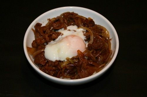 スタミナ満点　カルビ丼