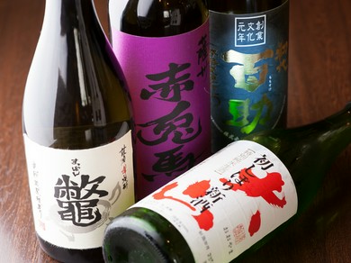 アルコールメニューも充実。特にビールはお手頃価格