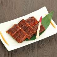 鰻の量 ： 3切れ