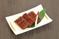 鰻の量 ： 3切れ