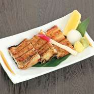 鰻の量 ： 3切れ