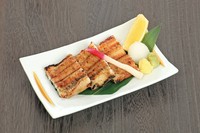 鰻の量 ： 3切れ