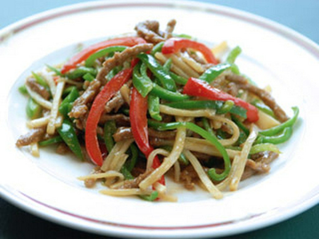 牛肉細切ピーマン炒め
