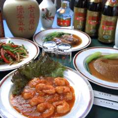 紹興酒をはじめ、料理とともにお楽しみ下さい