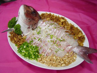 お祝いに活鮮鯛魚（タイ）料理はいかがでしょうか