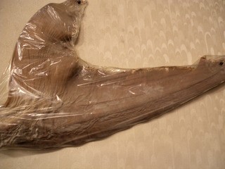 フカヒレを味わう。