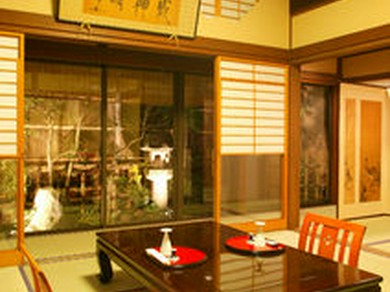 日常を離れた料亭のプライベート空間でごゆっくりお過ごし下さい