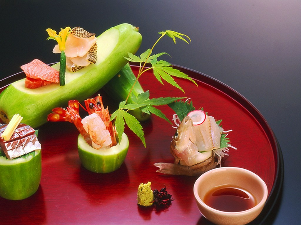 魚介類は築地を介さず漁港より直送