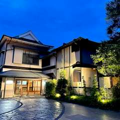 城下町土浦の細い路地の先に佇む【料亭　霞月楼】