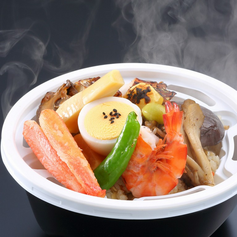 料亭の釜飯弁当　発熱仕様ONEWAY容器