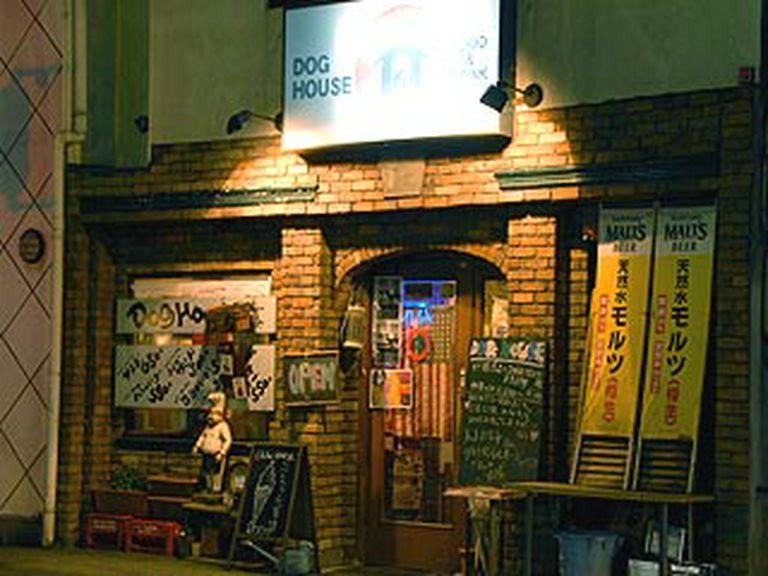 歴史ある町並みにマッチ