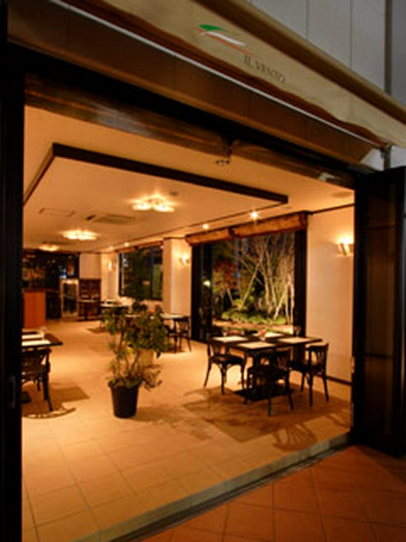 心地よい風が吹き抜ける店内