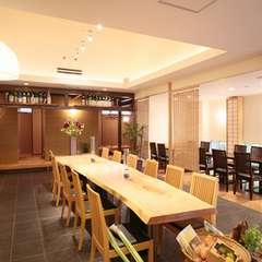 お一人様かけの大テーブル