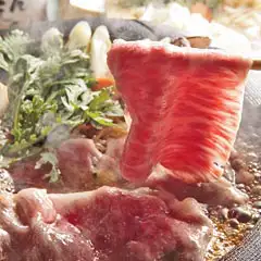 上質のお肉を秘伝のタレで...